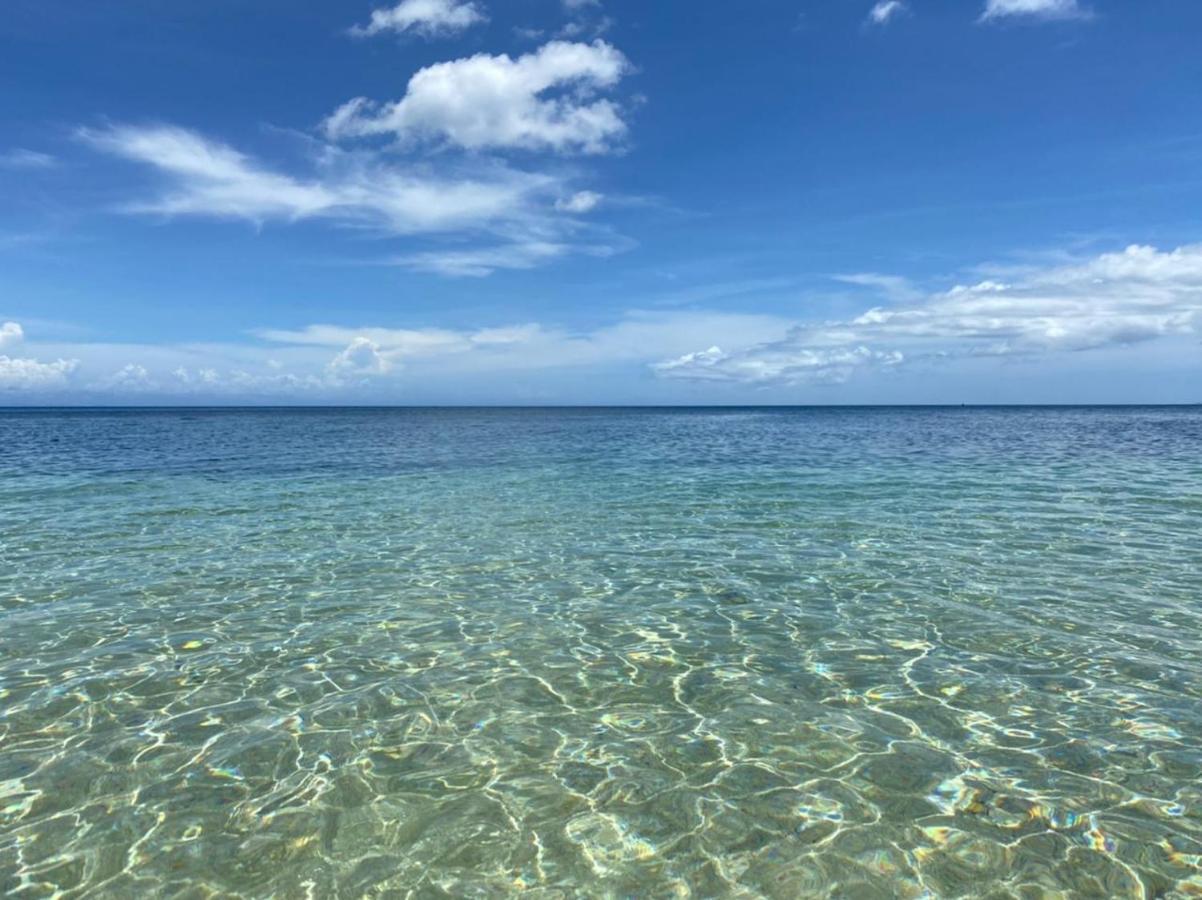 Hola Beach Resort Siquijor Buitenkant foto