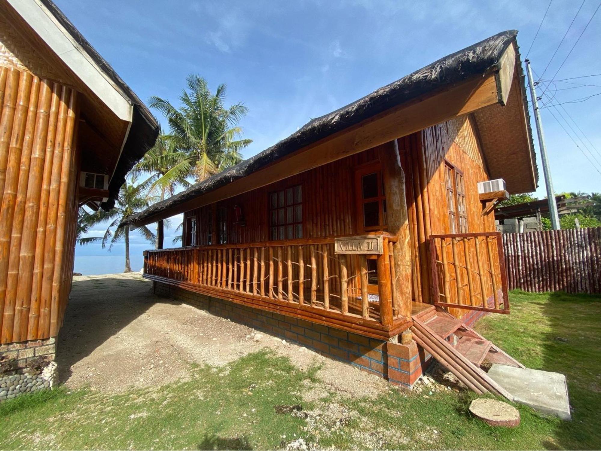 Hola Beach Resort Siquijor Buitenkant foto