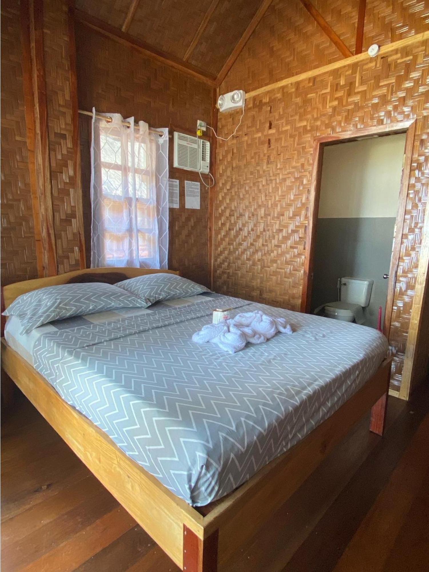 Hola Beach Resort Siquijor Buitenkant foto