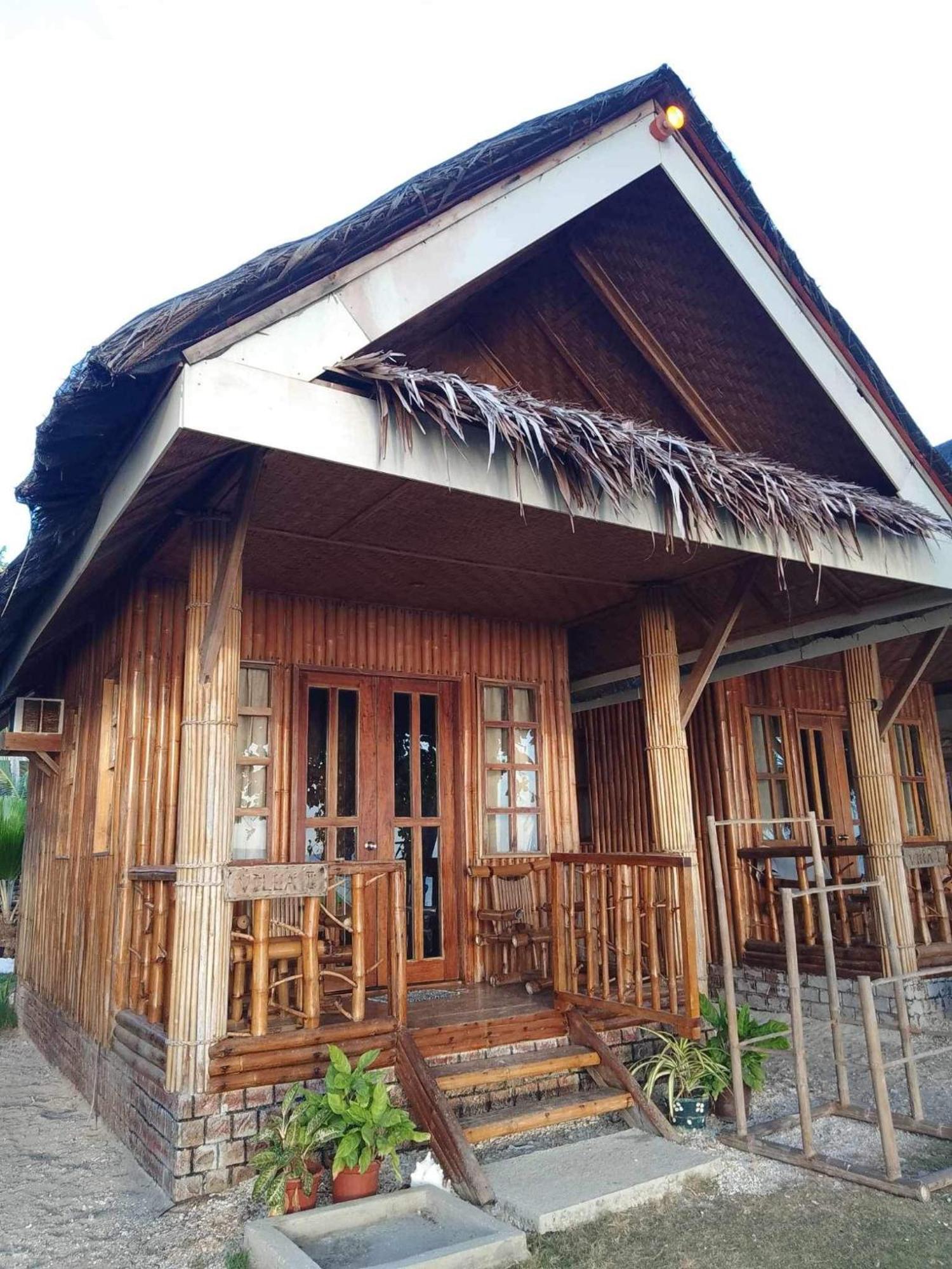 Hola Beach Resort Siquijor Buitenkant foto
