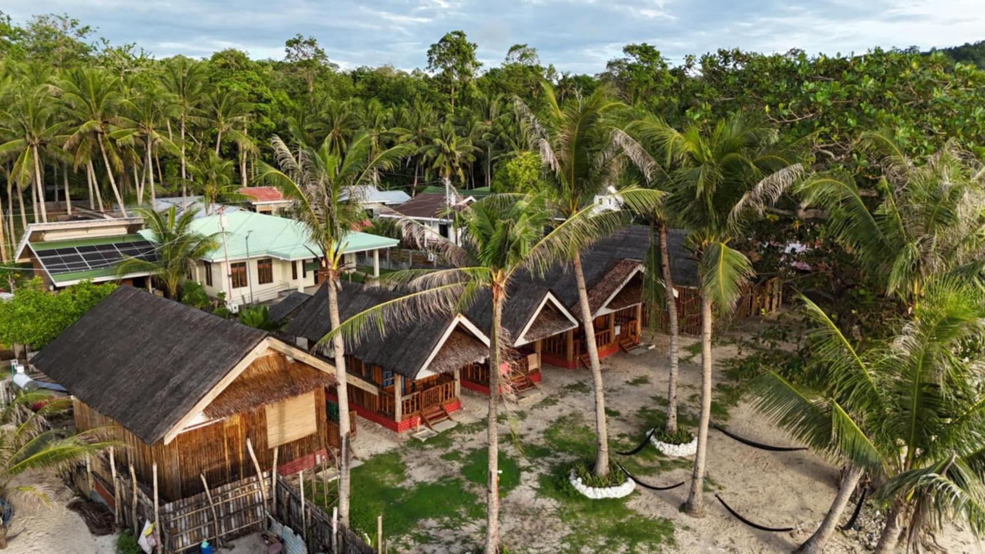 Hola Beach Resort Siquijor Buitenkant foto